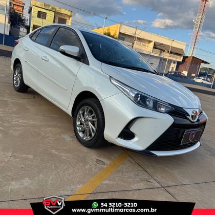TOYOTA YARIS 1.5 16V FLEX XS CONNECT MULTIDRIVE TOYOTA YARIS 1.5 16V FLEX XS CONNECT MULTIDRIVE